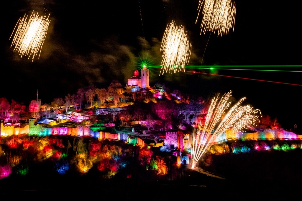 Звук и светлина